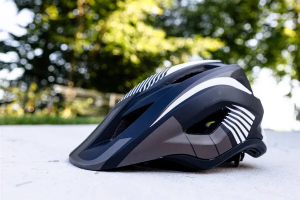Kiddimoto S 48-52 cm Ikon 2v1 črna otroška čelada