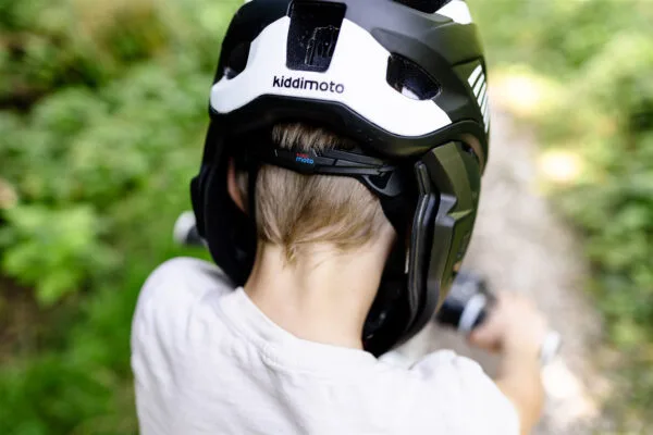 Kiddimoto S 48-52 cm Ikon 2v1 črna otroška čelada