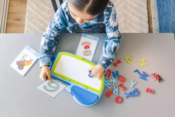 Set magnetico EI per l'ortografia con lavagna