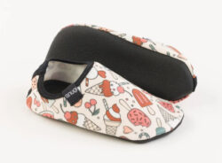 Snug water slippers sweets 