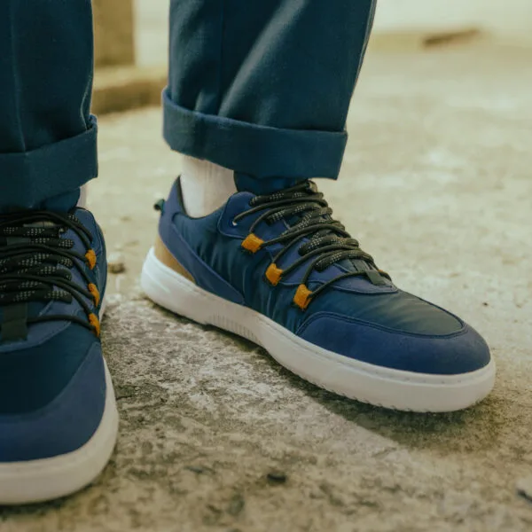Sneaker Barebarics Revive blu e bianco 