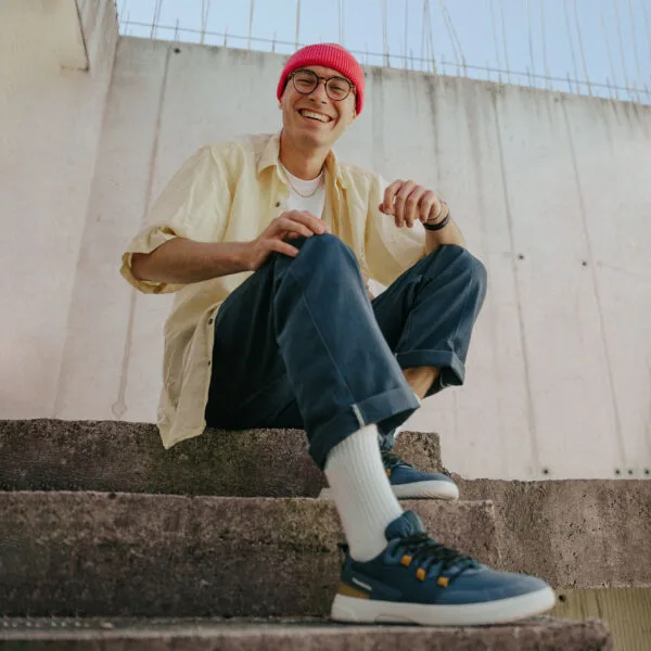 Sneaker Barebarics Revive blu e bianco 