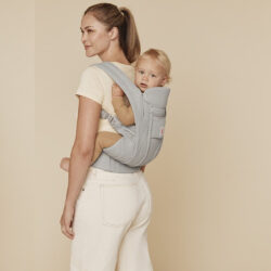 Ergobaby nosilka Omni Deluxe Mesh siva